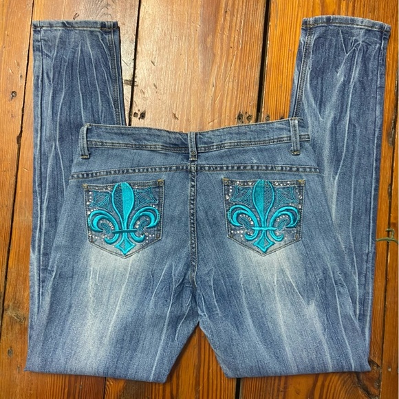 Dereon by Beyoncé Ladies Straight Leg Jeans Size 11/12 Embellished Fleur de Lis - Picture 6 of 9